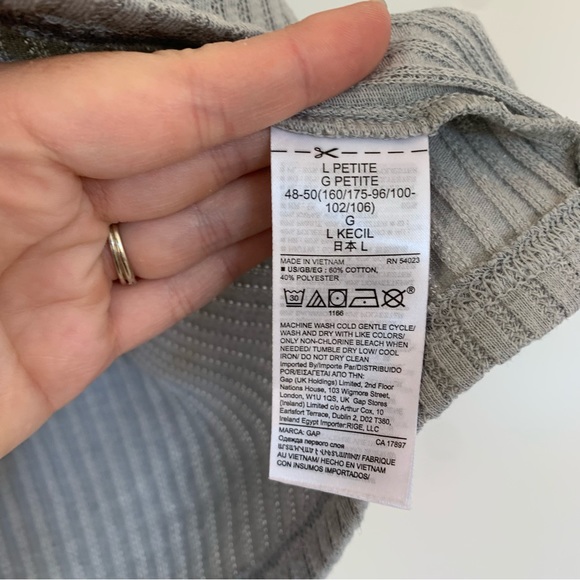 GAP Ribbed Top - Picture 4 of 5